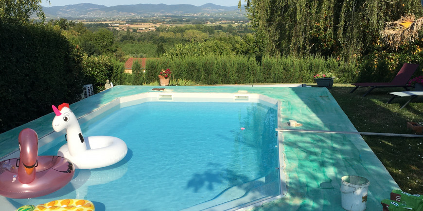 Terrasse et tour de piscine -  Mogneneins - 4 Angles